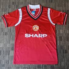Not the right size or colour? 10 Ide Classic Football Shirts Manchester United Collection