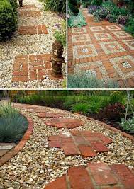 25 Best And Beautiful Stepping Stones Design Ideas For Your Front Yard Freshouz Com Backyard Landscaping Garden Stepping Stones Garden Design
