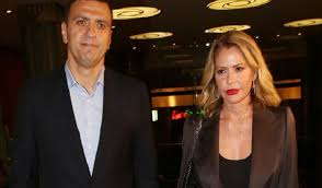 Η παρουσιάστρια μεταξύ άλλων ανέφερε, πως δεν έχει ξεκινήσει ακόμη τις. Tzenh Mpalatsinoy News Gr