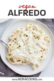 Vegan Alfredo Sauce In 2020 Vegan Alfredo Vegan Alfredo Sauce Whole Food Recipes