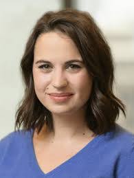 Miranda Hunter's Instagram, Twitter & Facebook