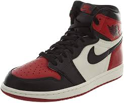 Jordan 1 Retro High Bred Toe Red Black White Amazon Com Nike Mens Air Jordan 1 Retro High Og Bred Toe Red Black White Leather Size 11 Sports Outdoors Sneakers Nike Nike Men Air Jordans