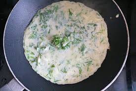 Krauter Kase Blini Rezept Fur Aromatische Krauterpfannkuchen Mit Kase Rezept Rezepte Krauterpfannkuchen Gesunde Snacks Rezepte