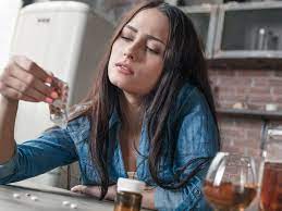Medications You Should Never Mix With Alcohol