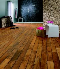 Pose d'un parquet collé en wengé massif 10ml avec joint blanc ;puis poncage et huillage. Le Parquet Teck L Exotisme Venu D Asie