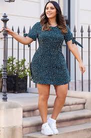 Pin By Doppionor On Moda Plus Size In 2020 Curvy Girl Outfits Curvy Girl Fashion Curvy Outfits
