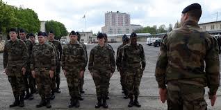 En allemagne, le service militaire obligatoire ne sera bientôt plus qu'un lointain souvenir, il va en effet disparaître dans quelques mois. Le Retour Du Service Militaire Une Bonne Idee