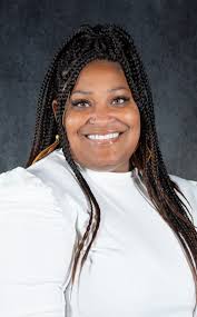 Danielle Shields's Instagram, Twitter & Facebook