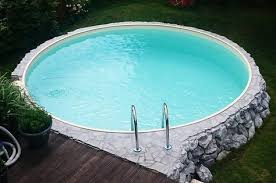 Poolakademie De Bauen Sie Ihren Pool Selbst Wir Helfen Ihnen Dabei Eigenen Pool Bauen Pool Im Garten Wasser Im Garten