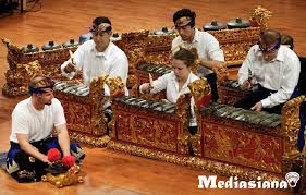 Kata gamelan berasal dari kata gamel yang berarti palu dalam bahasa jawa. 11 Alat Musik Tradisional Bali Yang Perlu Kamu Ketahui Mediasiana Com Media Pembelajaran Masakini