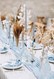Lasst euch in unserem magazin inspirieren und findet die perfekte alles zur perfekten tischdeko für eure hochzeit. Bezaubernde Tischdeko Inspirationen Fur Die Hochzeit Hochzeitskiste