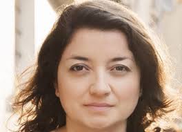 Autora de libro Todos somos Manuel Gutiérrez: “En Chile hay vidas que  importan menos que otras”