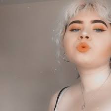 I'm a polymer clay artist. Something new everyday. Today, it's informal  pics of my pipes. Better pics are my plans for the superbowl. Almost  unbreakable. Never get hot. All sales (donations) go