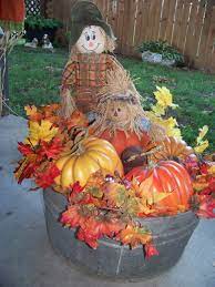Pin By Maryah Harvey On Fall And Halloween Fall Yard Decor Fall Outdoor Decor Fall Decorations Porch