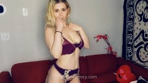 Regina Vagina – Pornstar Profile » Become a Pornstar » Canadian Model