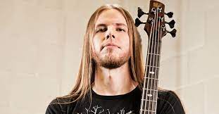 Nightwish ha presentado a jukka koskinen en su tour virtual an evening with nightwish in jukka ha confesado que, ahora mismo, su corazón está al 100% con nightwish ahora, puesto. Uesqg9jz4v4ycm