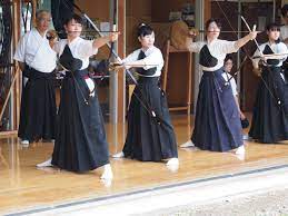 Quest'ultimo, nel secondo turno, ha eliminato con molta facilità il giapponese yoshihito nishioka, giustiziere. Kyudo Pagine Zen