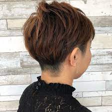 daisy デイジー はinstagramを利用しています カット ヘッドスパ 刈り上げ女子です サイドもうしろも刈り上げてますがとても女性らしいスタイルです 秋田市美容室 美容室 美容室daisy daisy ショートスタイル 刈り hair fashion hoop earrings