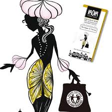 I L E T A I T U N E F O I S Mademoiselle Elegante Et Costumee Mademoiselle Ne Sort Jamais Sans Une Xxxxette Dans Son Sac Sur Le Pave Ses H In 2020 Enamel Pins