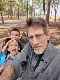 Lisa Puskas's Instagram, Twitter & Facebook