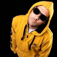 Dacă, pe de altă parte, alegi să cultivi floarea de colț la ghiveci, pe lângă udarea regulată și accesul la razele soarelui este bine să eviți. Farmacia De La Colt By Catalin