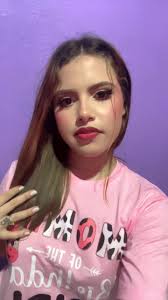 ani_benavidez☘️📿💗 (@ani_benavidez)