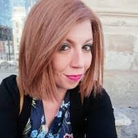 Anna Barba's Instagram, Twitter & Facebook