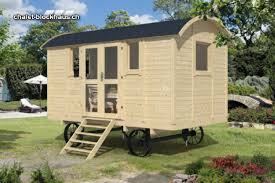 Pin Von Karen Auf Shepard S Hut In 2020 Bauwagen Seitentur Gartenhaus