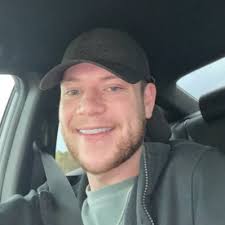 Dylan Garrett (@DYLANGARRETT__)