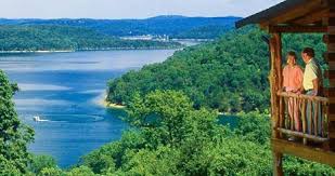 Beaver creek provides many opportunities for fishing, swimming and picnicking along the way. Eureka Springs Ar Log Cabin Rentals On Beaver Lake Lake Shore Cabins On Beaver Lake