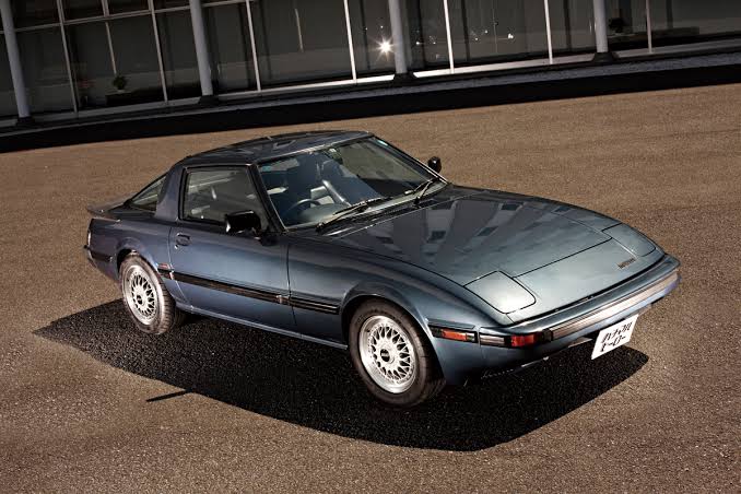 マツダ サバンナ RX-7 GT-Turbo(SA22C) '83 - グランツーリスモ