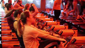 I took an orangetheory class in the afternoon when i was done teaching and followed that with a 45 minute. What An Orange Theory Class Is Actually Like Youtube