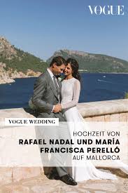 In paris geht es ab sonntag um die krone auf sand. So Haben Rafael Nadal Und Maria Francisca Perello Auf Mallorca Geheiratet Star Wars Outfit Atemberaubende Hochzeitskleider Star Wars