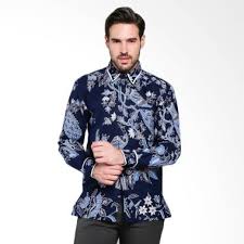 Namun memiliki kualitas yang sangat bagus. 90 Foto Baju Batik Pria Warna Biru Dongker Paling Keren Modelbaju Id