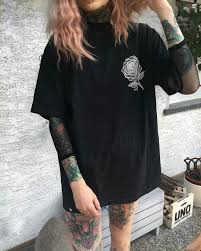 sleepy eyes boney knees street style chic grunge fashion fashion