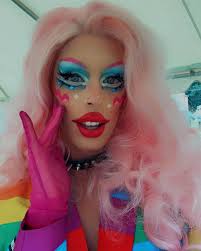 One (1) pride month gig for me this month! And now I get to party before I  move BACK TO THE CITY TOMORROW!!!! 🎉🥳🎊🙌