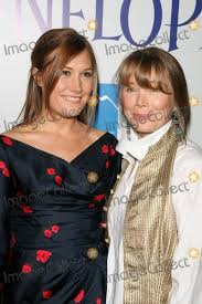 Scrolller is an endless random gallery gathered from the most popular subreddits. Sissy Spacek Pictures And Photos