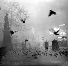 It lasted from friday, 5 december to tuesday, 9 december 1952 and then dispersed quickly when the weather changed. Nebel Des Grauens Als Londons Smog 12 000 Menschen Totete Welt