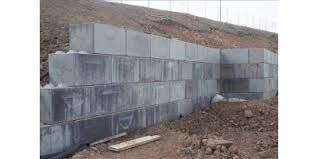 The shapes of our retaining wall blocks permit 90 degree corners and curves to be included in designs, which gives designers more options to work with. Big Block Retaining Walls By The Big Block Company