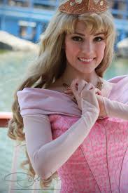 Ella Whitley (juliamwhit)