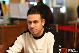 Philips airfryer xxl, en sevdiğiniz yiyecekleri çok az yağ ile veya hiç yağ olmadan kızartır. Ggpoker Adi Rajkovic Siegt Beim Daily Main Event