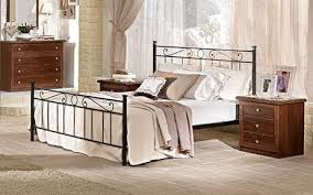 Camere complete anta battente classiche · cecilia. Camere Da Letto Classiche Come Scegliere Materiali E Colori