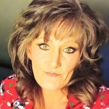 Jennifer Halcomb's Instagram, Twitter & Facebook