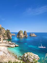 Ustrój demokratyczny, republika z dwuizbowym parlamentem (kadencja pięcioletnia): Najpiekniejsze Plaze Swiata Fot Fotolia Sycylia Wlochy Italy Tourism Things To Do In Italy Places To Visit