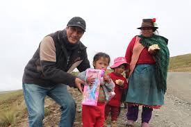 UGEL Yarowilca lleva alegría y esperanza a los lugares más alejados de  nuestra provincia