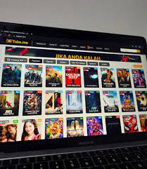 Itulah 15 tips dan cara nonton film online bioskop keren secara legal yang bisa kamu coba. Indoxxi Dan Bioskopkeren Berisiko Streaming Dan Download Film Di Sini Saja Kumparan Com