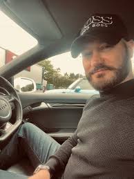 Johnny Rea MNAEA, MARLA