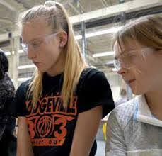 Jason Elquest's Instagram, Twitter & Facebook