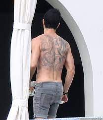 Justin paul theroux (/ θ ə ˈ r oʊ /; Huffpost Breaking News U S And World News Justin Theroux Tattoos Justin Theroux David Beckham Style
