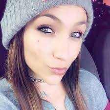 Amanda Deary's Instagram, Twitter & Facebook